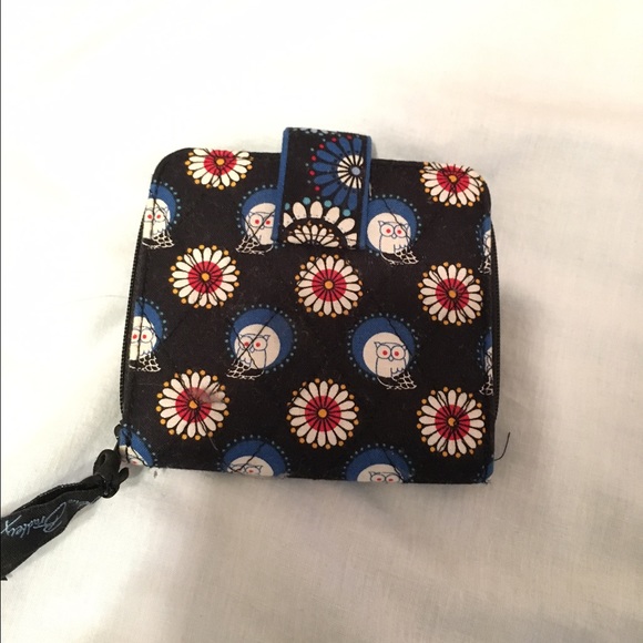 NWOT Vera Bradley square button wallet