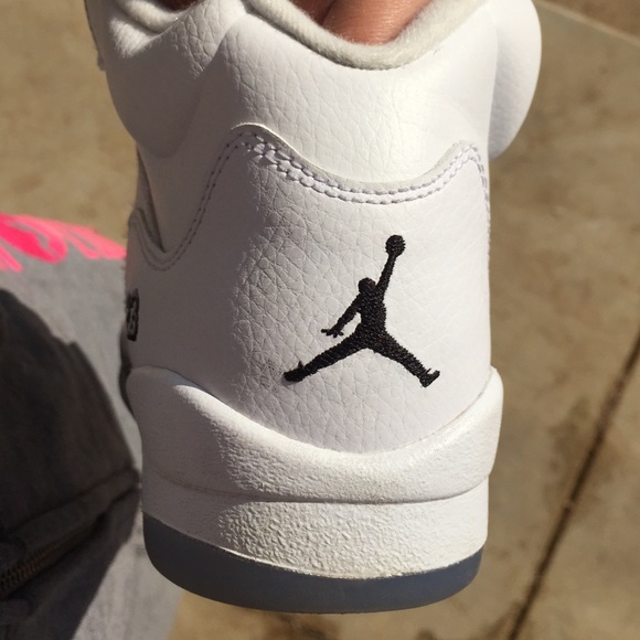 Air jordan retro 5s size 6y - Picture 3 of 4