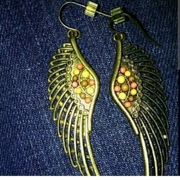 Angel wing earrings !