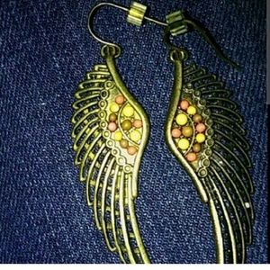 Angel wing earrings !