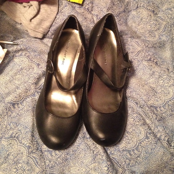 Heels - Picture 1 of 3