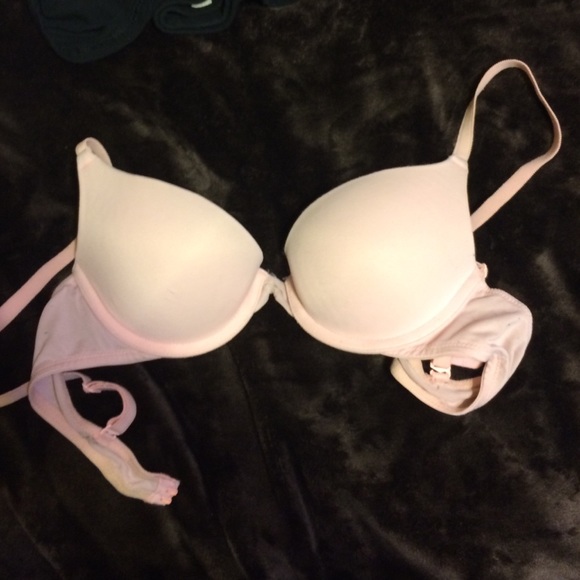 VICTORIAS SECRET PINK BRA!