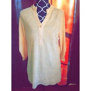 Gold blouse/ mid sleeve