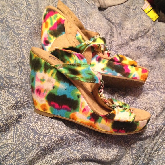 Wedge heels - Picture 2 of 2