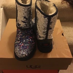 Sparking uggs fairly worn, still looks new