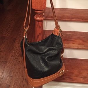 Medium size purse, perfect condition