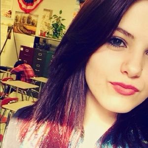 Meet your Posher, Hailey