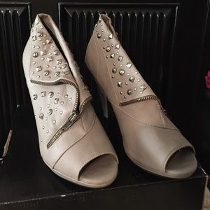 High heel shoes
