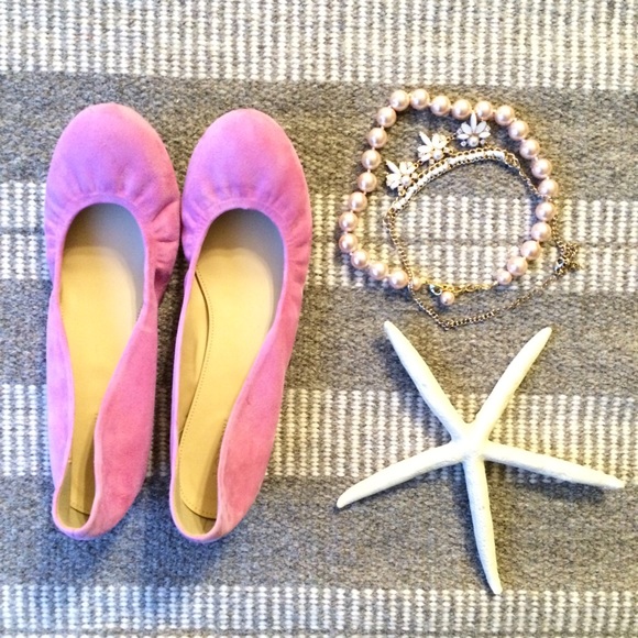 J. Crew Shoes - ✨HP!✨Pink J. Crew Cece suede ballet flats