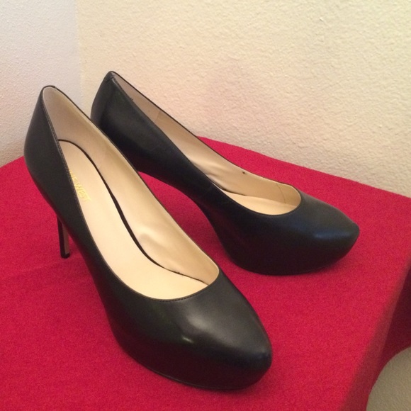 Nine West black leather covered platform