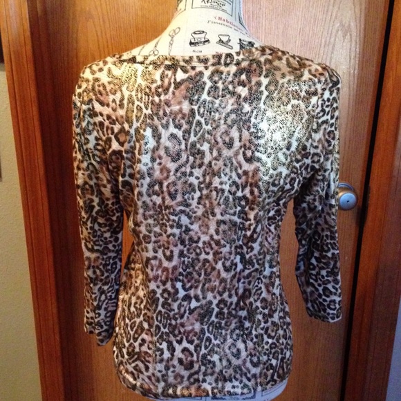 BEAUTIFUL LEOPARD TOP - Picture 2 of 4
