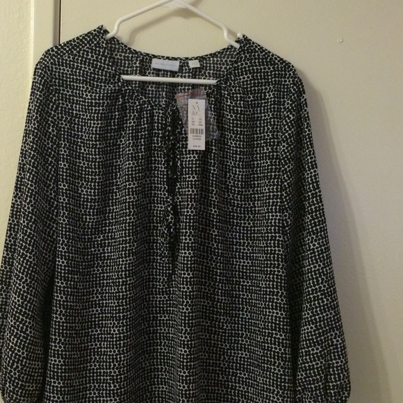 Polka dot 3/4 sleeve shirt xl