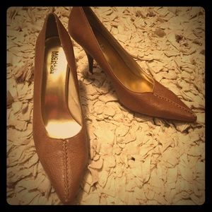 MICHAEL Micheal Kors Brown Textured Heel