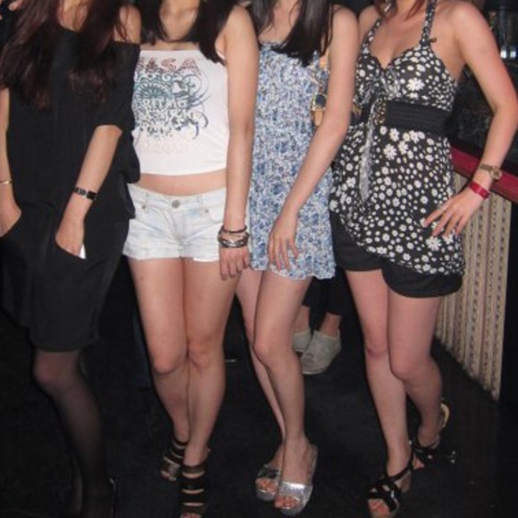 UO Floral mini dress xs - Picture 3 of 3