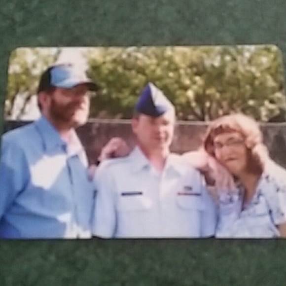 Meet your Posher, Cindy - Picture 2 of 2