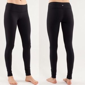 LuLu Lemon Wunder Under Leggings