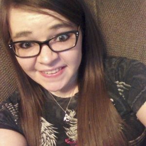 Meet your Posher, Courtney