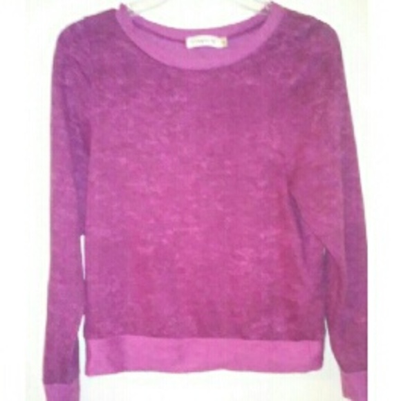 Fuschia pullover sweatshirt! Xs!