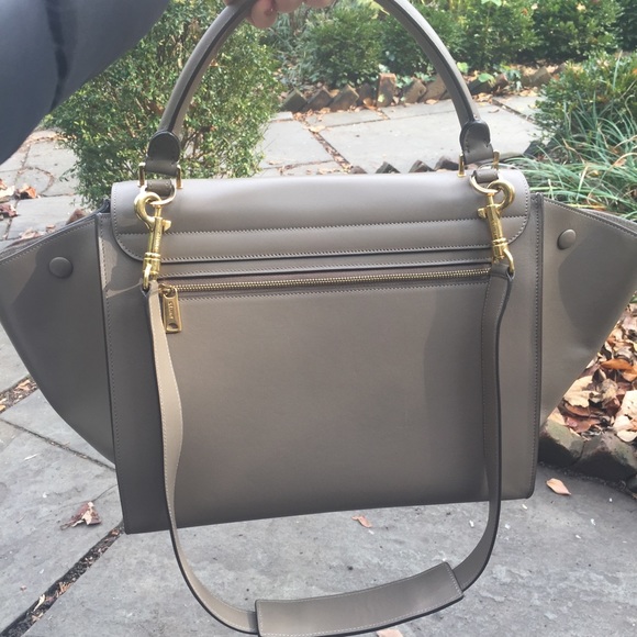 CELINE Medium Trapeze Bag - Picture 3 of 4