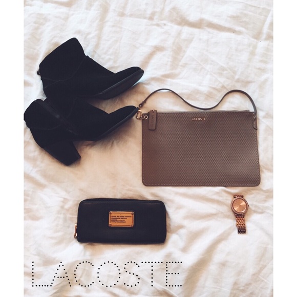 🔸Brand New Taupe Lacoste clutch🔸