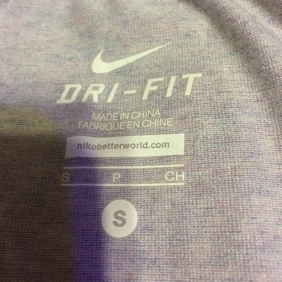 Nike crew neck! - Picture 3 of 3