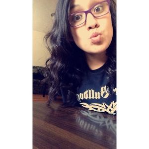 Meet your Posher, Ana