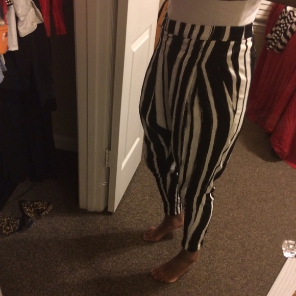 Forever 21 Harem Slacks - Picture 3 of 4
