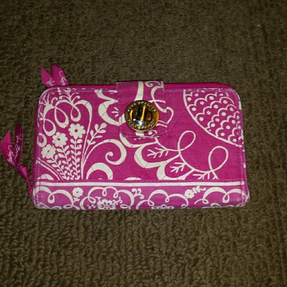 Vera Bradley Handbags - Vera Bradley wallet