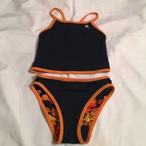 TYR reversible tankini size 34