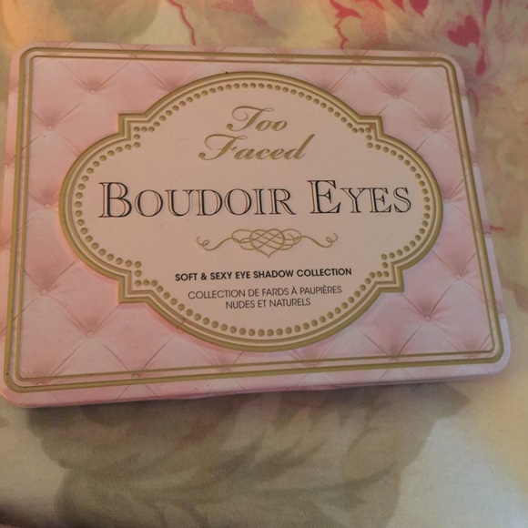 Too faced boudoir eyes