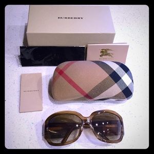Brand new Burberry sunglasses
