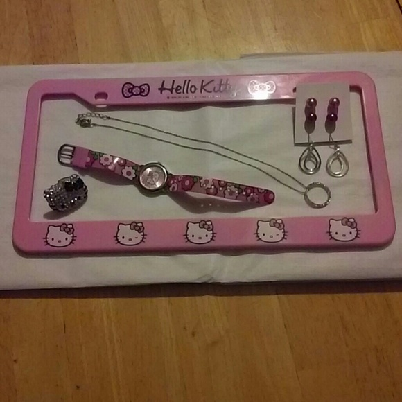 CUTE HELLO KITTY BUNDLE GIFT SET