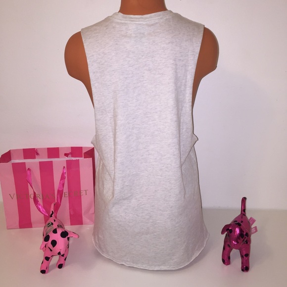 🚫SOLD🚫NEW PINK VS LOGO MUSCLE TANK - Picture 4 of 4