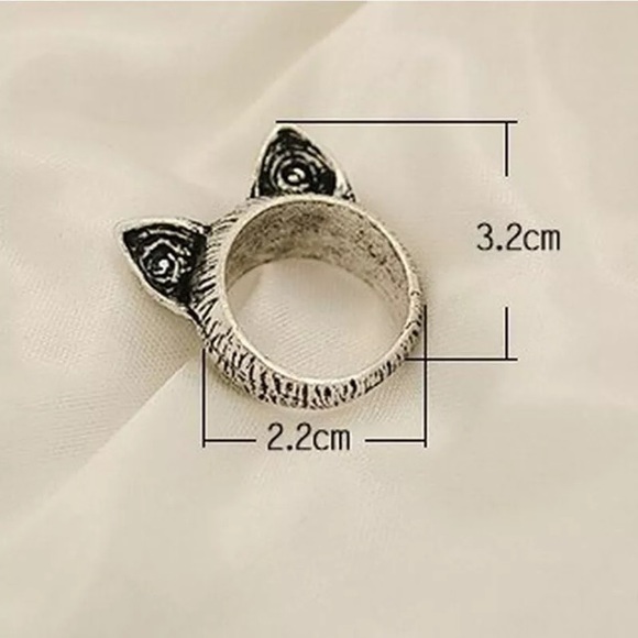 🎉Host Pick🎉 New cat ear ring - Picture 2 of 3