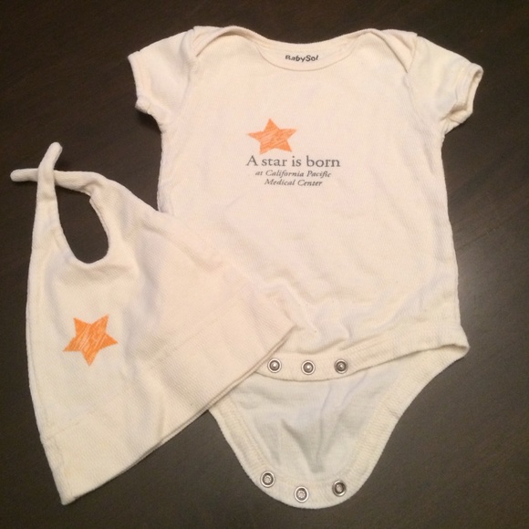 Beanie & Onesie Bundle - Picture 1 of 1