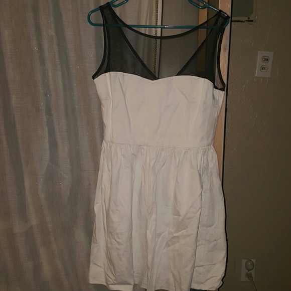 Black and white sleeveless dress