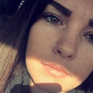 Meet your Posher, Justina