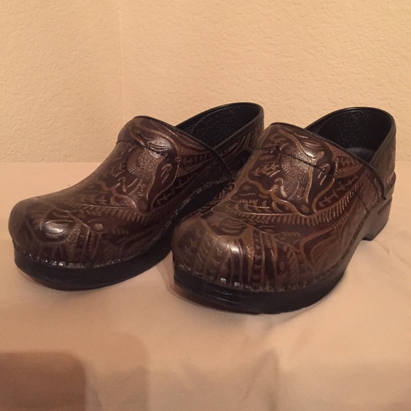 Dansko Shoes - Dansko Embossed Professional Clogs