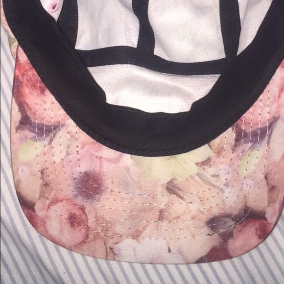 Shaw Park Pink Floral Hat - Picture 4 of 4