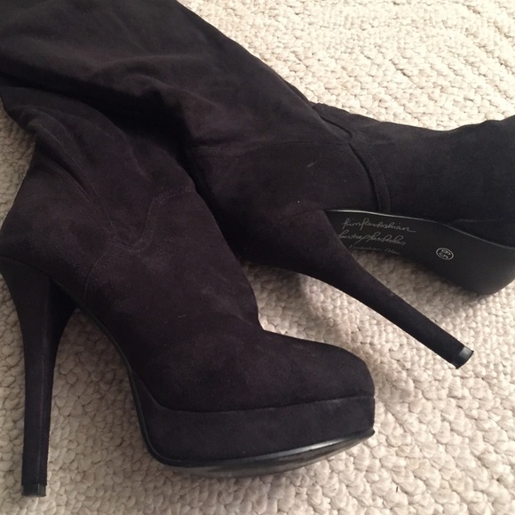 OVER THE KNEE SUEDE BLACK PLATFORM BOOTS