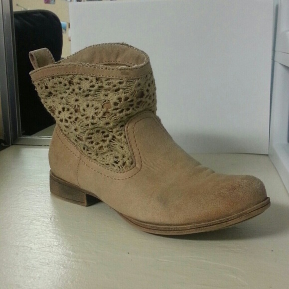 Roxy booties