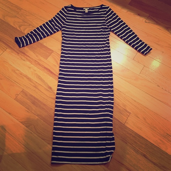 Ankle length striped dress with quarter sleeves