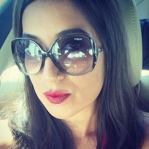 Meet your Posher, Tanya