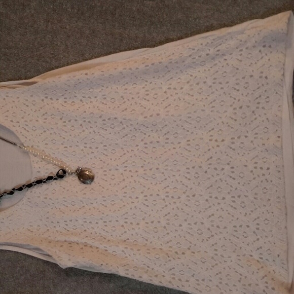 banana republic shirt and aeropostale locket