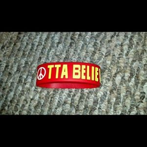 "Gotta believe" bracelet