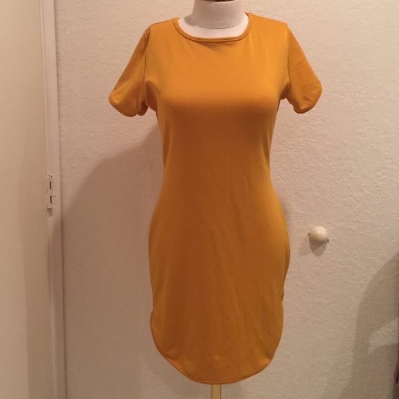 T-Shirt Dress - Picture 1 of 3