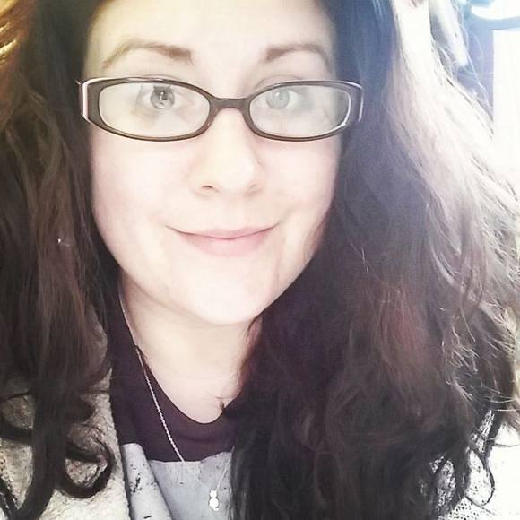 Meet your Posher, Nikki - Picture 1 of 1