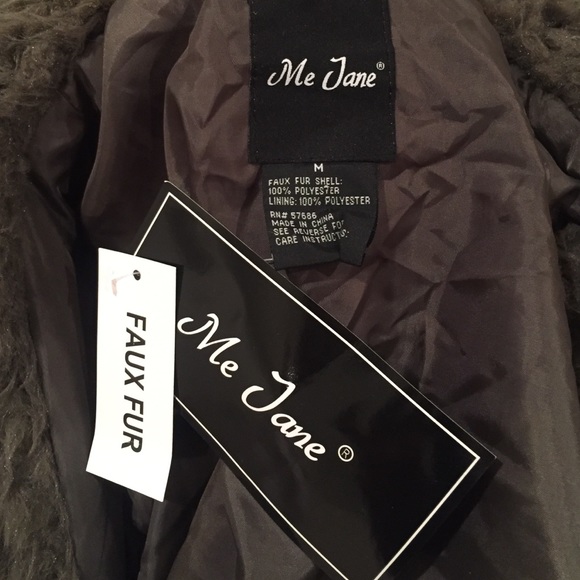 Faux Fur Vest - Picture 2 of 2