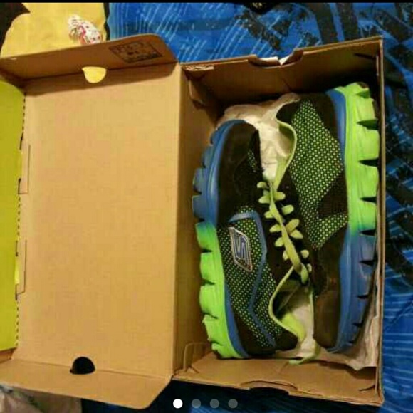 Skecher Shoes