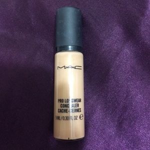 MAC Pro Longwear Concealer